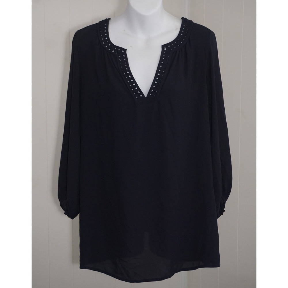 Banana Republic Size M Navy Blue Lattice Trim V-Neck Blouse